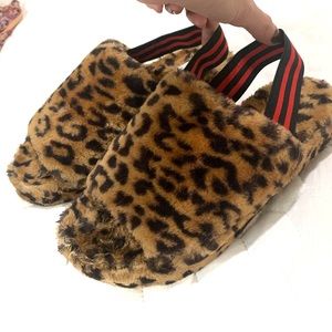 Steve Madden leopard slippers
